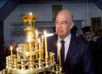 Νίκος Δένδιας: Στον Ιερό Ναό Ευαγγελιστρίας Αγριδίων για την ακολουθία του Επιταφίου