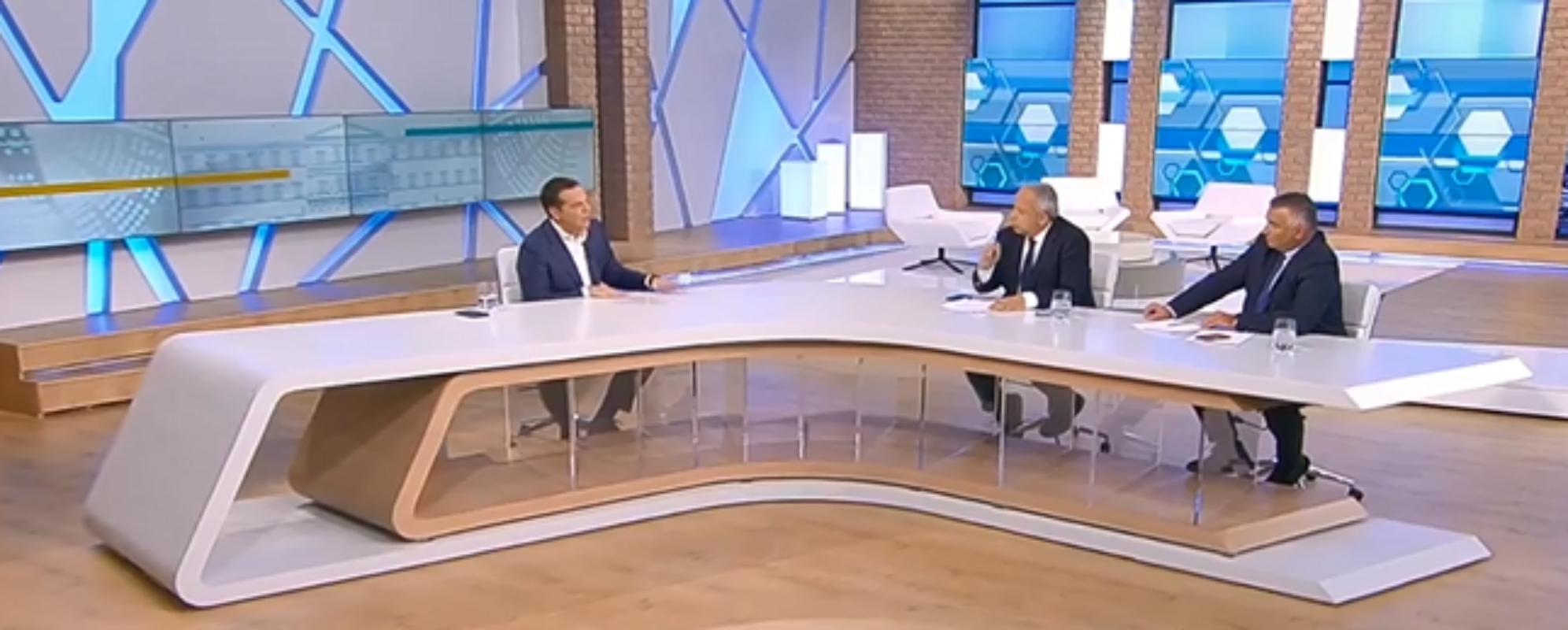 Τσίπρας: Fake news ότι συναντήθηκα με τον Γιάνη Βαρουφάκη [vid]
