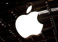 Apple: Πώς απειλεί να κυριαρχήσει στον κλάδο των fintech