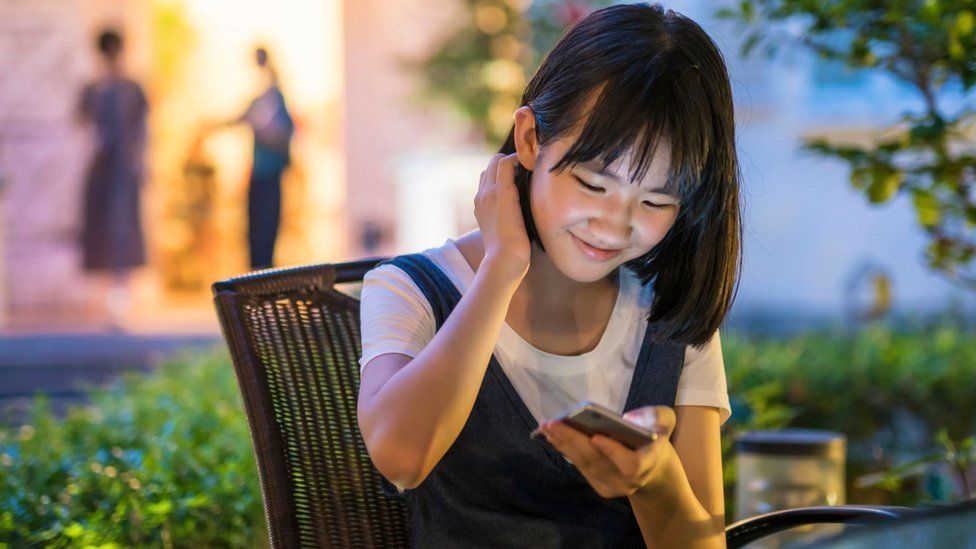 Η Κίνα διαγράφει 1,4 εκατομμύρια αναρτήσεις στα social media