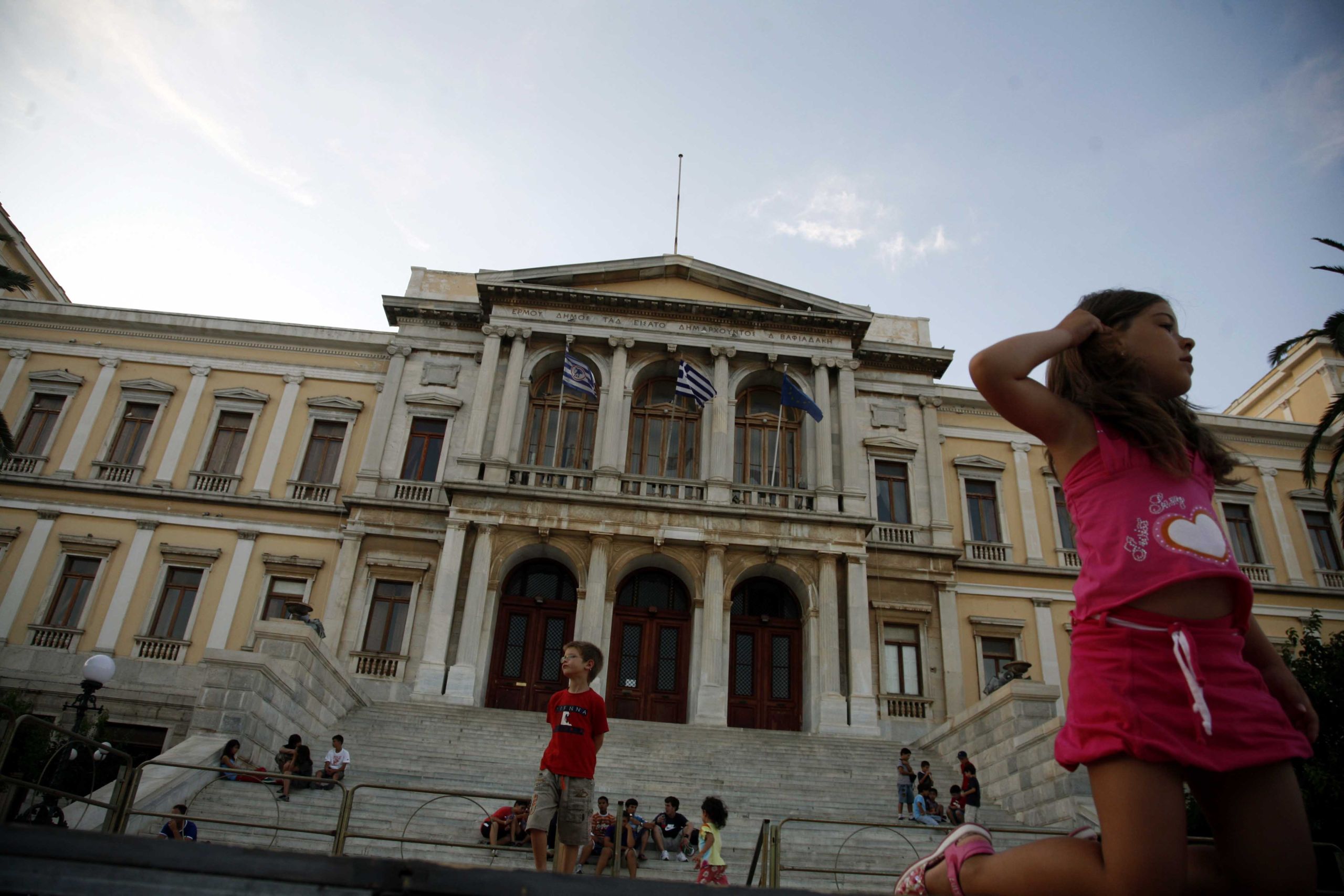 Ξενάγηση στα  ιστορικά κτίρια της Ερμούπολης