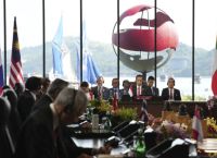 Οι ηγέτες της ASEAN απηύθυναν έκκληση για αυτοσυγκράτηση στη Νότια Σινική Θάλασσα