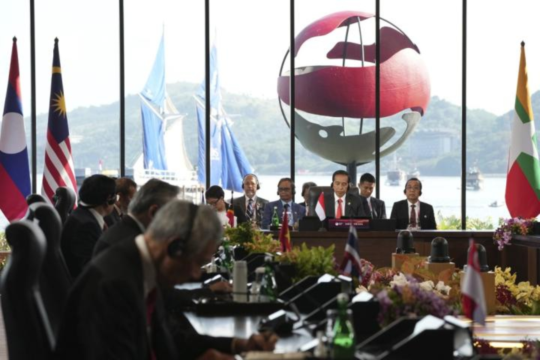 Οι ηγέτες της ASEAN απηύθυναν έκκληση για αυτοσυγκράτηση στη Νότια Σινική Θάλασσα