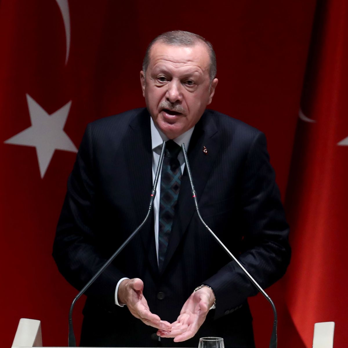 Die Zeit: 21 χρόνια Ερντογάν είναι αρκετά