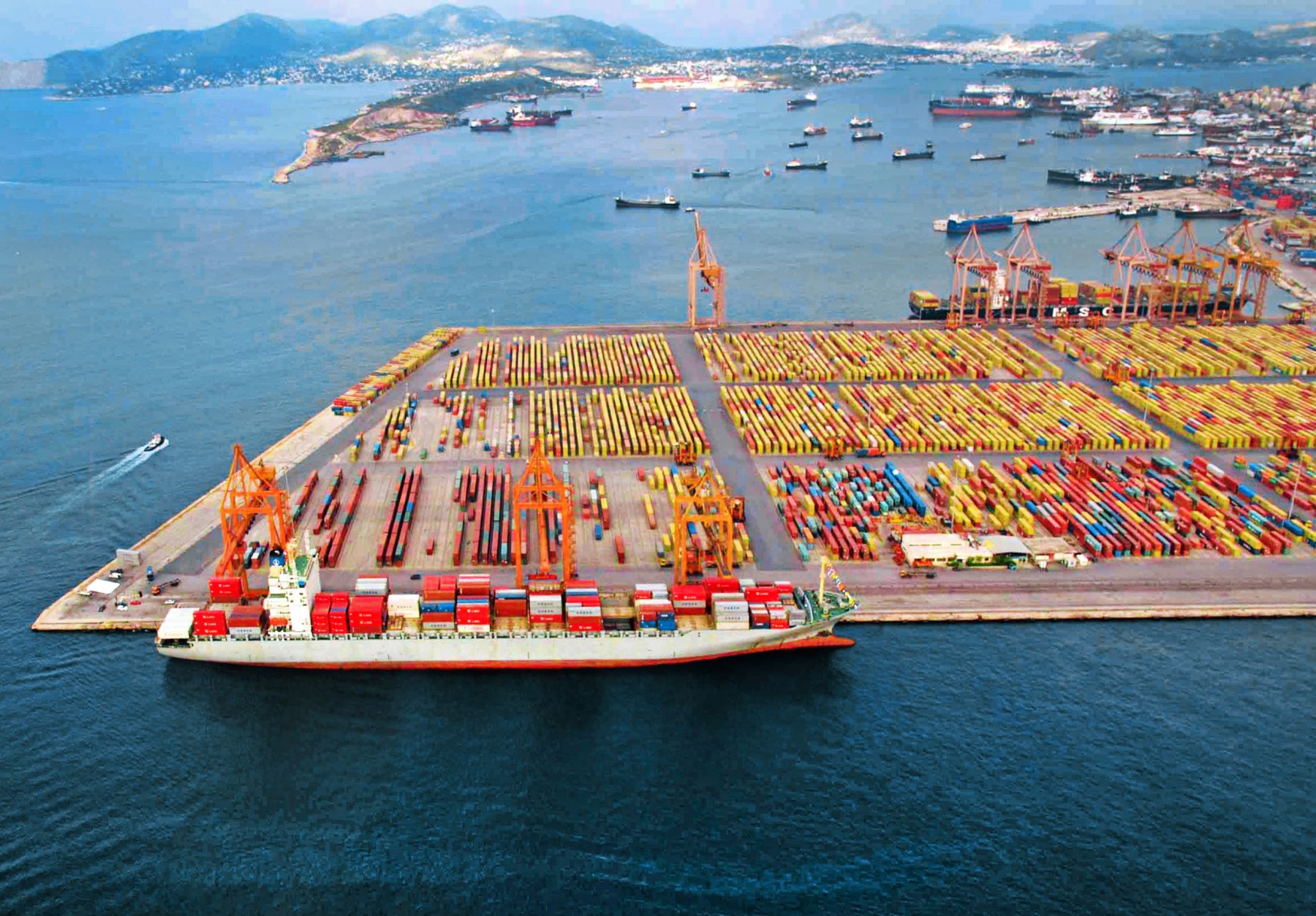 Greek Port of Piraeus Surpasses Valencia as Leading European Port in Container Handling