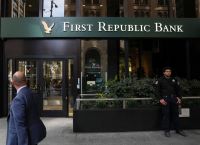 First Republic Bank: Κατέρρευσε η τράπεζα, ανέλαβε τον έλεγχο η πολιτεία της Καλιφόρνια