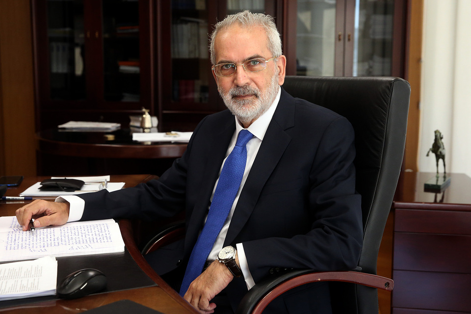 Υπηρεσιακή κυβέρνηση: Φαβορί ο Γιάννης Σαρμάς, πρόεδρος του Ελεγκτικού Συνεδρίου