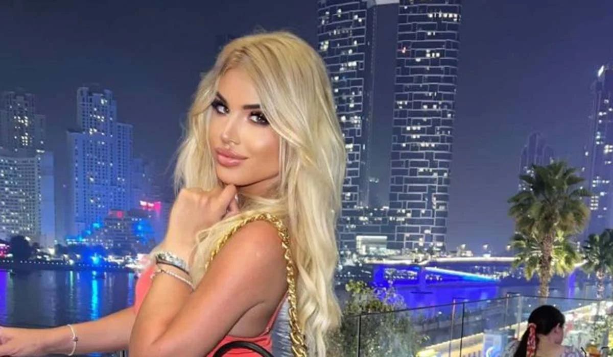 Αναστασία Τερζή: Από γήπεδο σε γήπεδο η εντυπωσιακή τραγουδίστρια!