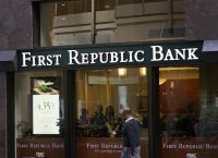 Οριστικό λουκέτο στη First Republic Bank – Oι καταθέσεις περνούν στην JP Morgan