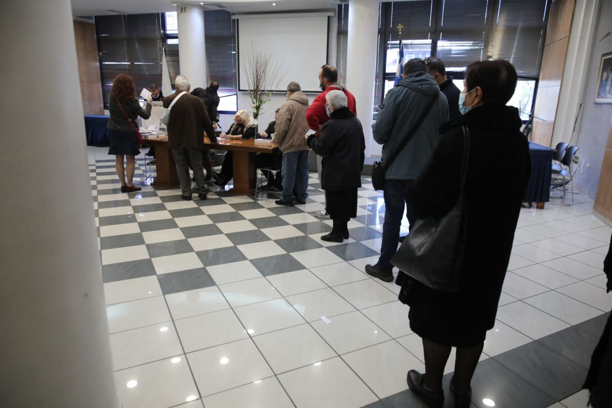 Εκλογές 2023: Ο “οδικός χάρτης” – Πώς διορίζονται επόπτες, γραμματείς, έφοροι, αντιπρόσωποι