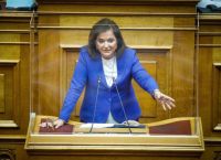 Ντ. Μπακογιάννη: Ο Τσίπρας είναι χρυσός χορηγός του Μητσοτάκη