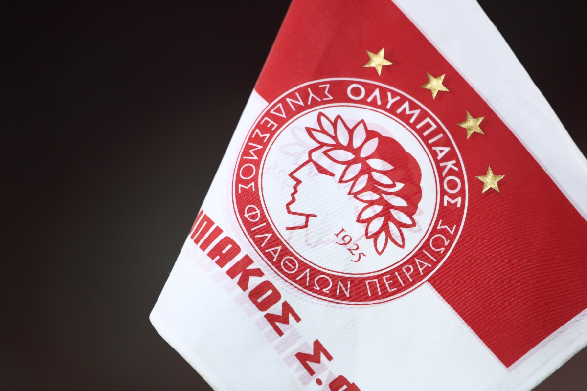 Ολυμπιακός κατά διαιτησίας και κυβέρνησης: «Μαύρο σε όλους για να ξεβρωμίσει ο τόπος»