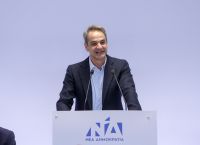 Αυτοδυναμία Μητσοτάκη και ιδιωτικό χρέος