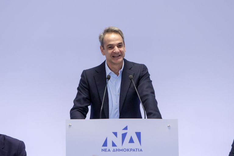 Αυτοδυναμία Μητσοτάκη και ιδιωτικό χρέος