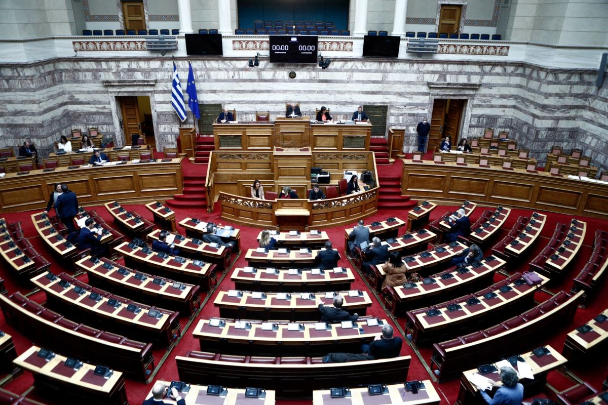 Βουλή: Την Κυριακή η ορκωμοσία – Δευτέρα εκλογή προεδρείου και διάλυση