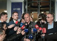 Βαρουφάκης: «Το κράτος μας θυμίζει ελβετικό τυρί»