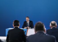 PM Mitsotakis sees no window for cooperation with PASOK