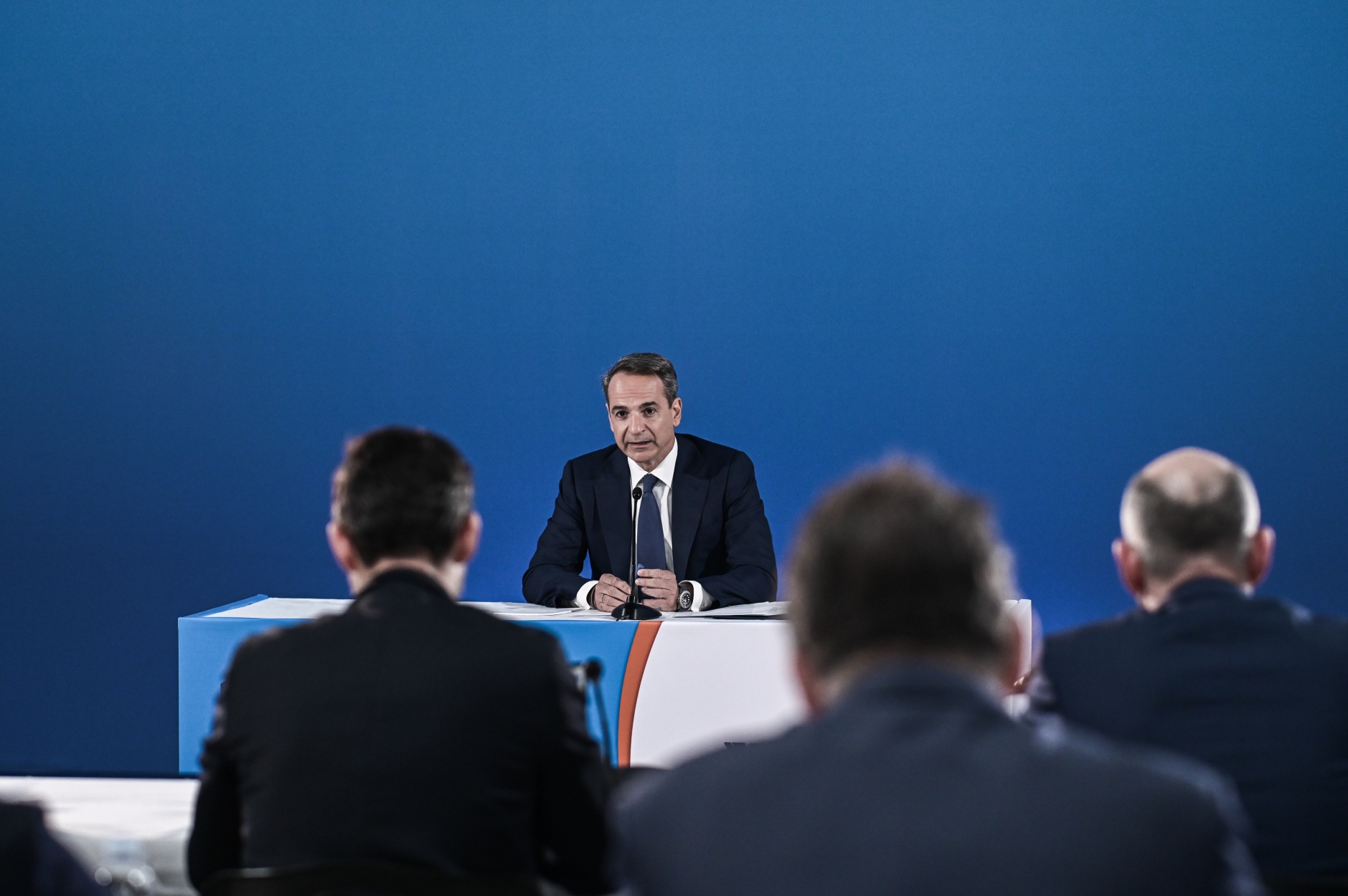 PM Mitsotakis sees no window for cooperation with PASOK