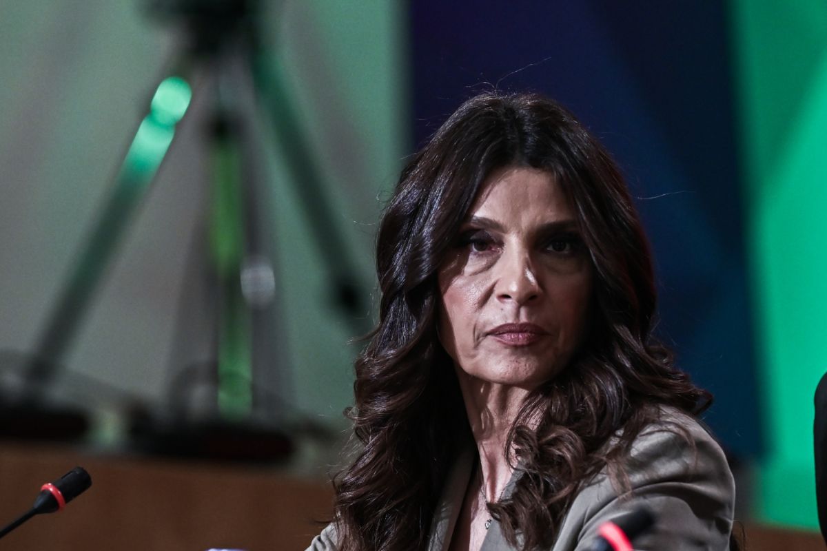 Τσαπανίδου: «Δεν παραιτούμαι, αυτά είναι αστειότητες»