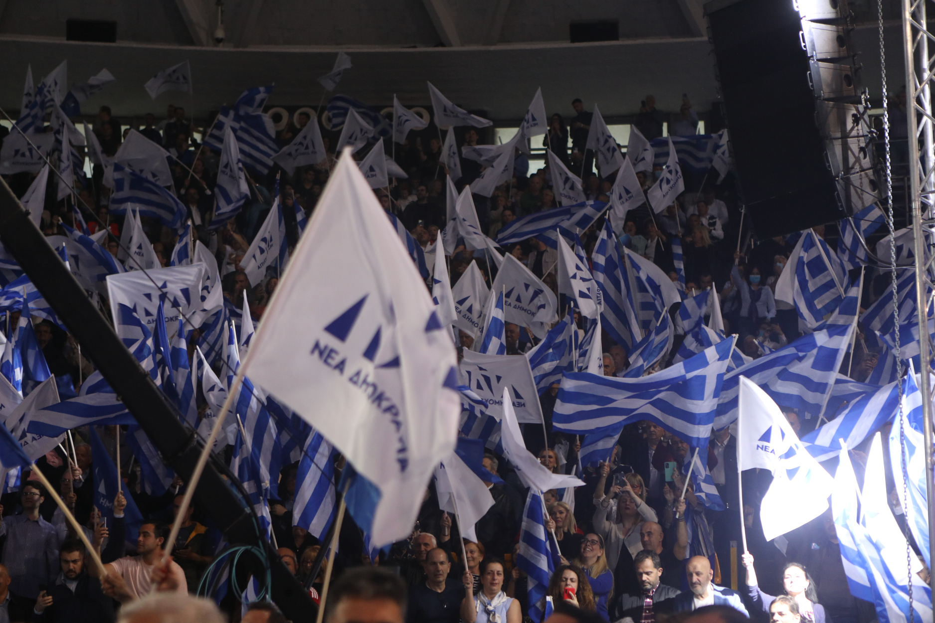ΝΔ: Επίθεση τραμπούκων με χημικά σε κομματική συγκέντρωση