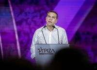 Σύριζα: Εσωστρέφεια και βαριά ατμόσφαιρα για την συντριβή