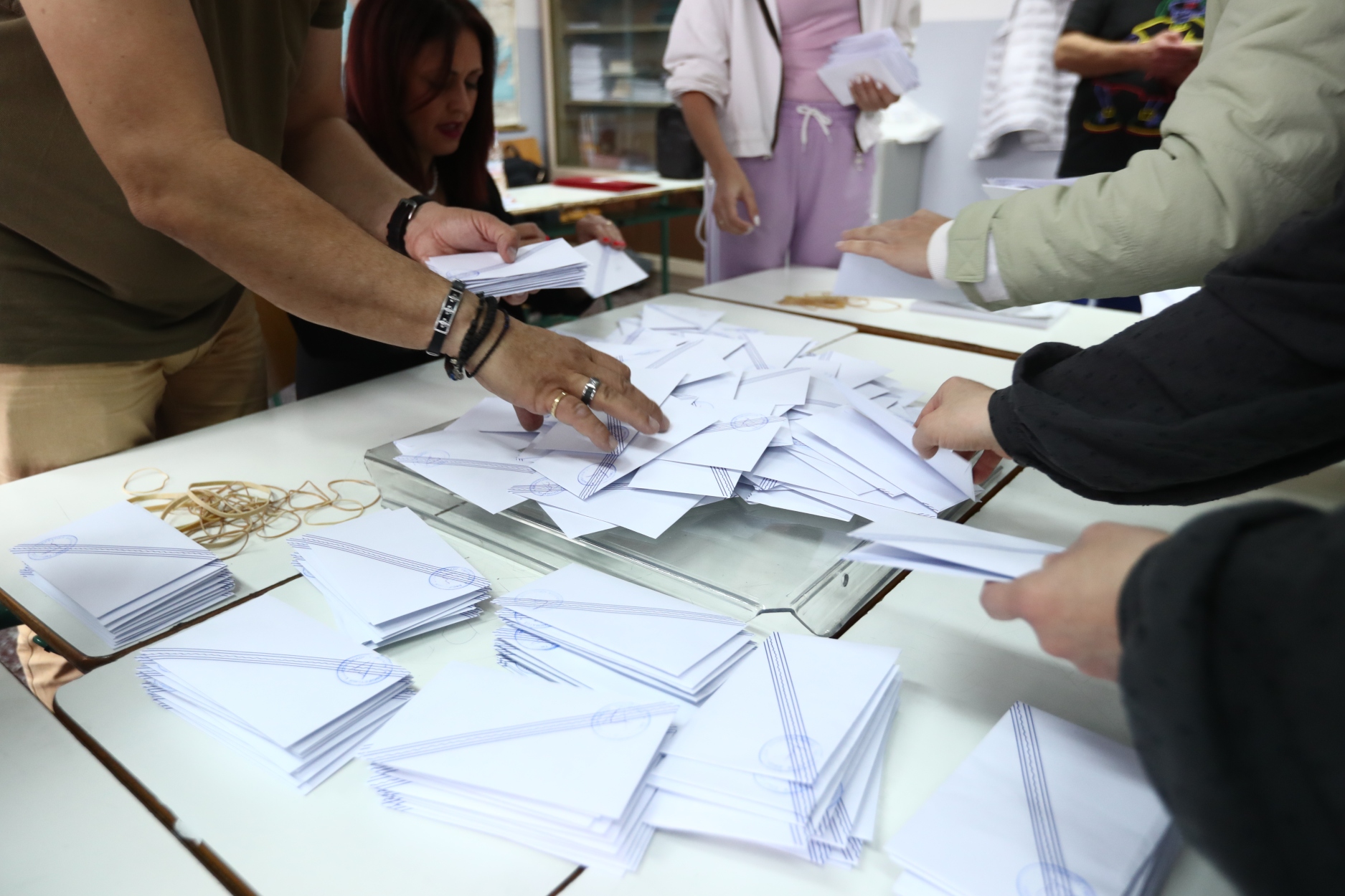 Εκλογές 2023: Πρώτη η ΝΔ και στις ηλικίες 17-34