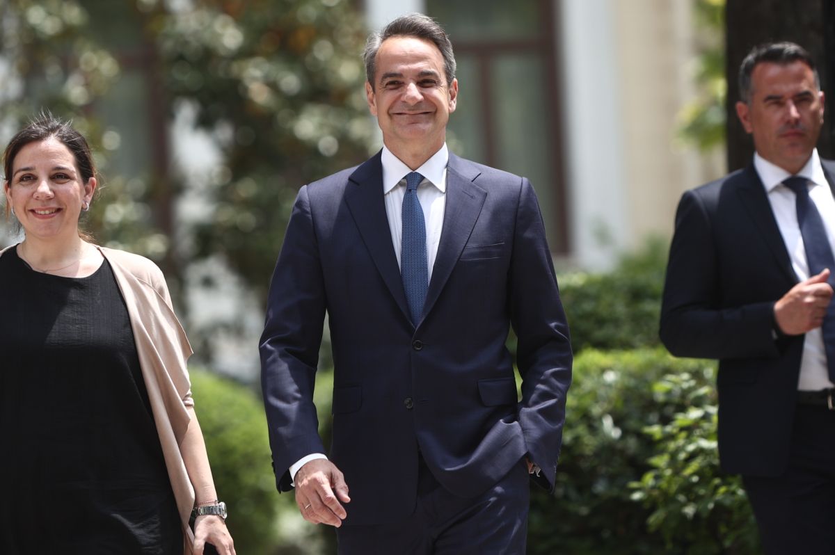 Τηλεφώνημα Μητσοτάκη στους πολιτικούς αρχηγούς – Εκλογές 25 Ιουνίου