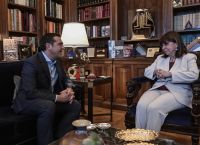 Στο Προεδρικό ο Τσίπρας: Επέστρεψε τη διερευνητική εντολή