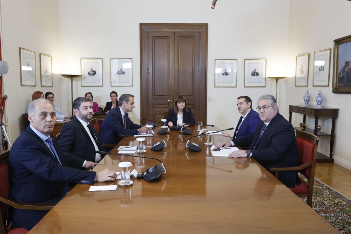 Εκλογές 2023: Στο Προεδρικό Μέγαρο οι πολιτικοί αρχηγοί για την υπηρεσιακή κυβέρνηση
