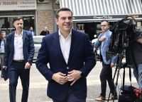 Ο Τσίπρας αλλάζει εκλογική επιτροπή «εν κινήσει» Ο Τσίπρας αλλάζει εκλογική επιτροπή «εν κινήσει»