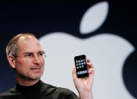 Στα βήματα του Steve Jobs: Ο κανόνας που ακολούθησε ο CEO της Airbnb