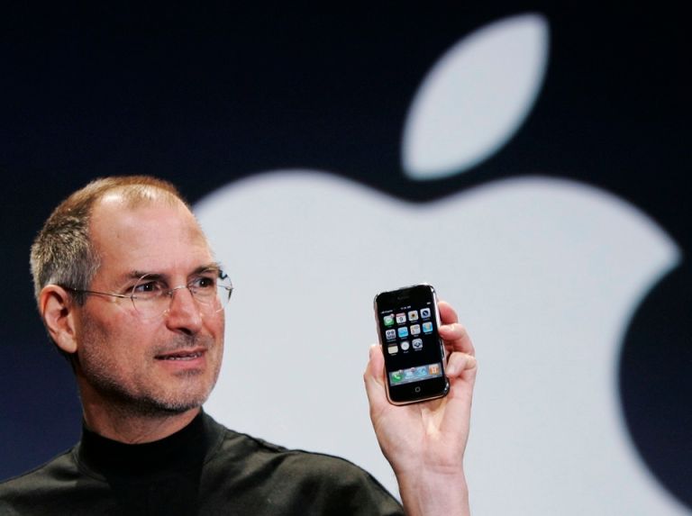 Στα βήματα του Steve Jobs: Ο κανόνας που ακολούθησε ο CEO της Airbnb