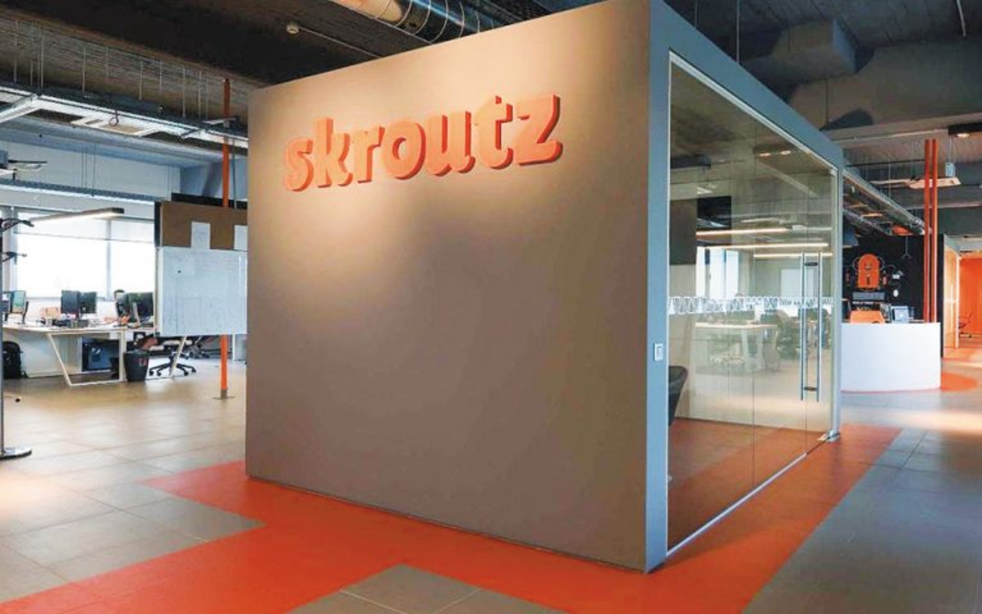 Νέα υπηρεσία αυθημερόν παράδοσης από το Skroutz