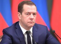 Μεντβέντεφ: Οι πόλεμοι τελειώνουν είτε με συνθήκη ειρήνης είτε με πυρηνικά