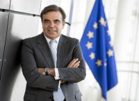 Σχοινάς: Η συζήτηση για την Ευρώπη πρέπει να βγει έξω από τα σύνορα της «φούσκας» των Βρυξελλών
