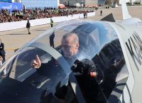 Ο Ερντογάν παρουσίασε το τουρκικό μαχητικό 5ης γενιάς