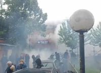 Σοβαρά επεισόδια στο Κόσοβο – Οι Σέρβοι προσπαθουν να αποτρέψουν την ανάληψη καθηκοντων από τους δημάρχους