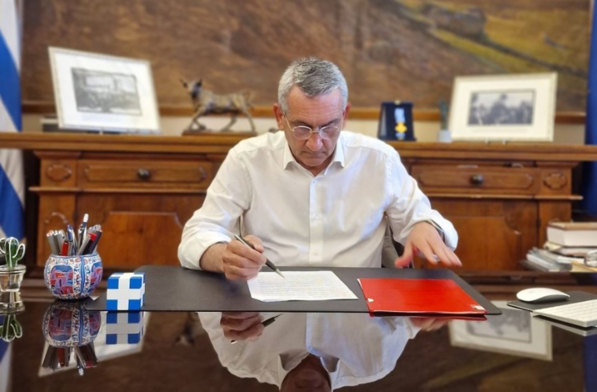 Χατζημάρκος: «Από τα δικά μας χέρια δεν βγαίνουν έργα φαντάσματα»