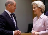 Φον ντερ Λάιεν – Σολτς: Ανάγκη για μαζικότερη παραγωγή ημιαγωγών φυσικού αερίου