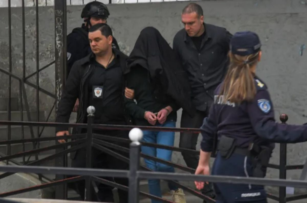 Βελιγράδι: Βίντεο-ντοκουμέντο από τη στιγμή της σύλληψης του 14χρονου μακελάρη [vid]