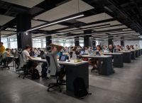 Παγκόσμιο Οικονομικό Φόρουμ: Θα χαθούν 14 εκατ. θέσεις εργασίας ως το 2027