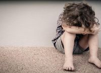 Κρήτη: Στο νοσοκομείο τα παιδάκια που εγκατέλειψε μόνα για μέρες η μάνα τους – «Δεν είχαμε φαγητό»