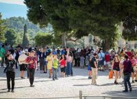 Ρεύμα: 400 εκατ. τα φέσια των ενεργειακών «τουριστών»