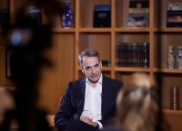 Μητσοτάκης σε Reuters: Θα επικεντρωθούμε στη στήριξη των πιο ευάλωτων
