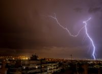 Έκτακτο δελτίο επιδείνωσης του καιρού: Καταιγίδες και χαλάζι τις επόμενες ώρες