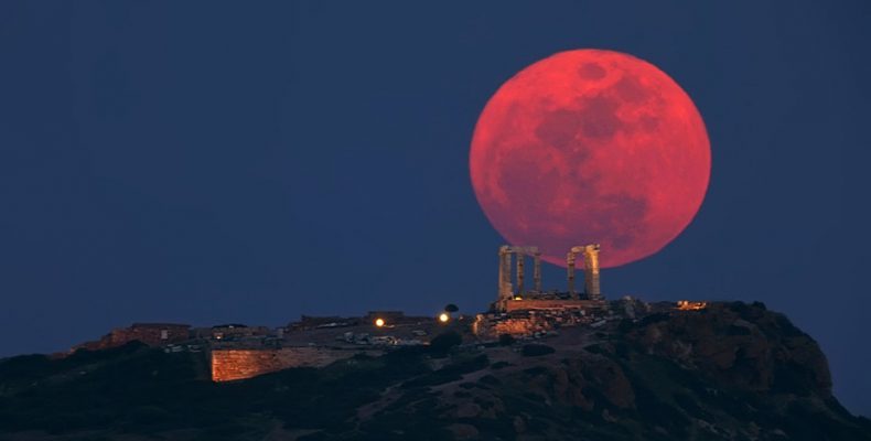 Πανσέληνος στον Αιγόκερω – Μπράβο ρε σύμπαν!