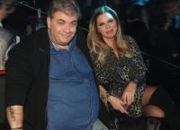 Δημήτρης Σταρόβας: «Η γυναίκα μου είναι γυμνάστρια και μου λέει ότι έχω παχύνει και γεράσει»