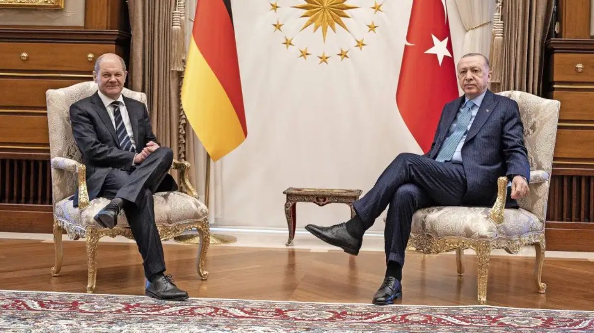 Πρόσκληση Σολτς σε Ερντογάν για επίσκεψη στο Βερολίνο