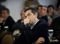 Τσίπρας: Δηλώνει «παρών» – Πετάει το γάντι σε Ανδρουλάκη και σε εσωκομματική κριτική
