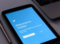 Twitter: Αποφάσισε να εγκαταλείψει τον κώδικα της ΕΕ κατά της παραπληροφόρησης Twitter: Αποφάσισε να εγκαταλείψει τον κώδικα της ΕΕ κατά της παραπληροφόρησης
